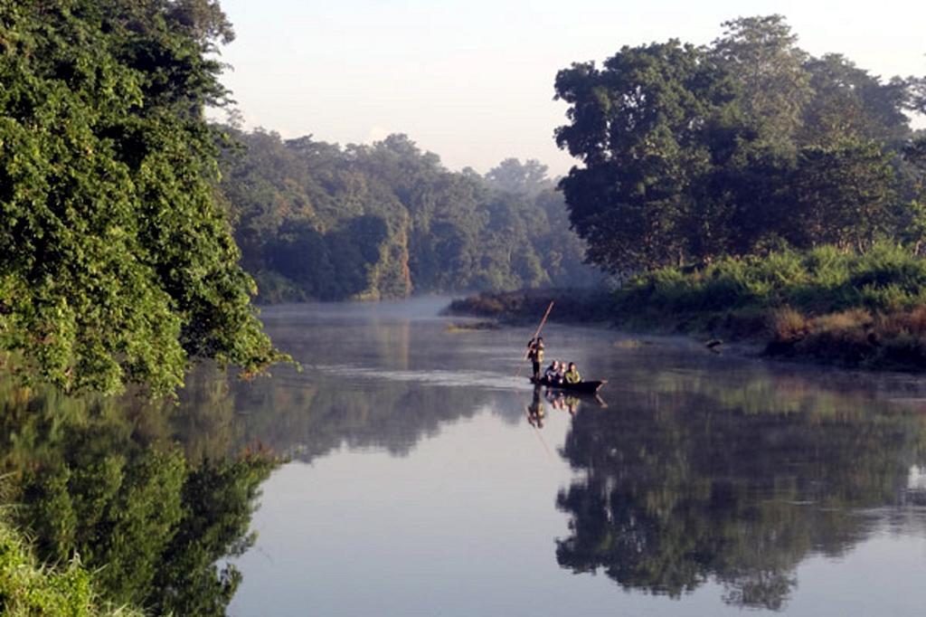 Chitwan Safari Camp & Lodge ソーラハ エクステリア 写真